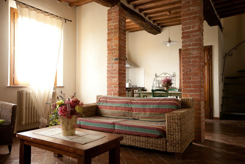 Гостевой дом Borgo Fajani Terricciola Экстерьер фото